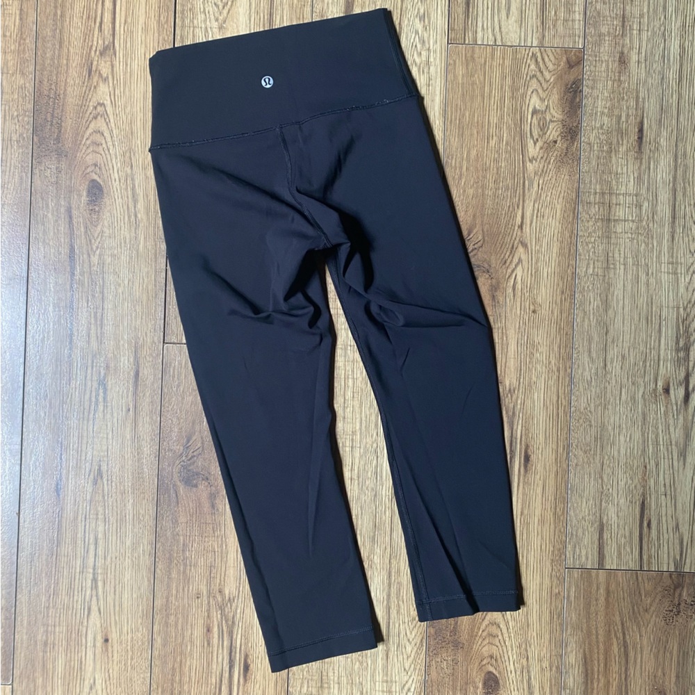 Lululemon HR nulu Crops